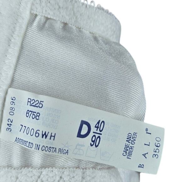 VINTAGE BALI SATIN TRACINGS UNDERWIRE BRA 40D - New With Tags - Picture 6 of 8